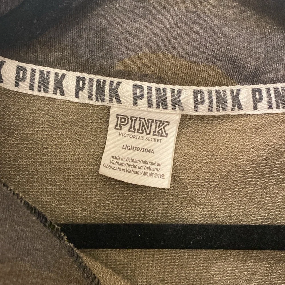Victoria’s Secret Sweatshirt Size Large 2012 vintage Y2K - Picture 2 of 2